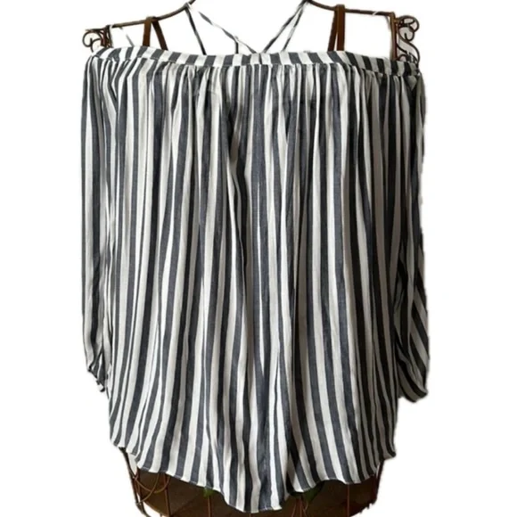 VICI Vertical Striped Off Shoulder 3/4 Sleeve Women's Top Size Small NWT‎ - Picture 7 of 7